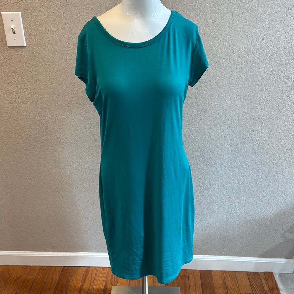 Hot Kiss Teal Garment‎